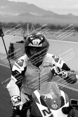 media/Mar-20-2023-Moto Forza (Mon) [[d0bbc59e78]]/Around the Pits/